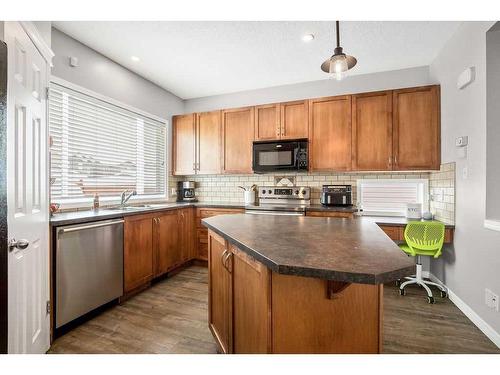 147 Auburn Bay Crescent Se, Calgary, AB - Indoor Photo Showing Kitchen