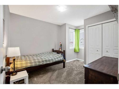 147 Auburn Bay Crescent Se, Calgary, AB - Indoor Photo Showing Bedroom