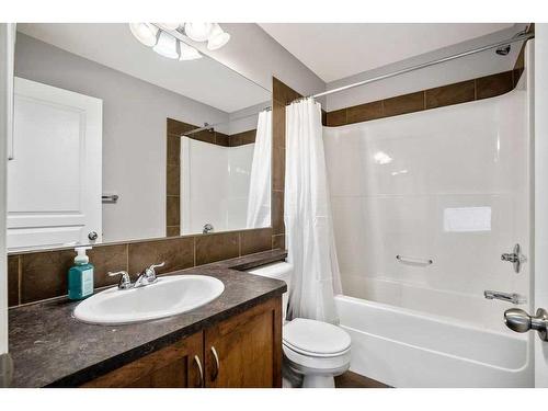 147 Auburn Bay Crescent Se, Calgary, AB - Indoor Photo Showing Bathroom