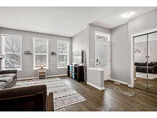 147 Auburn Bay Crescent Se, Calgary, AB - Indoor Photo Showing Living Room