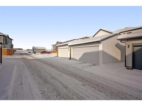 33 Silverton Glen Way Sw, Calgary, AB - Outdoor