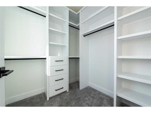 31 Harvard Street Nw, Calgary, AB - Indoor With Storage