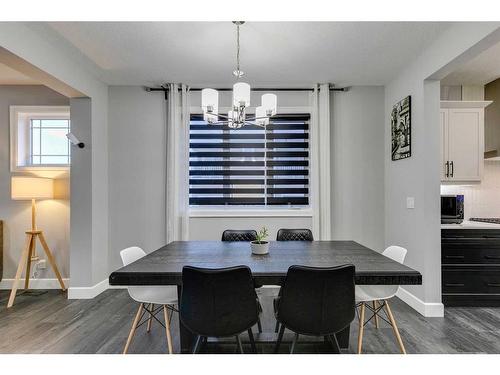 206 Yorkville Green Sw, Calgary, AB - Indoor Photo Showing Dining Room