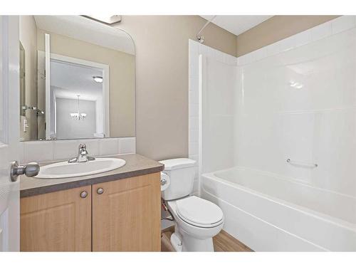 46 Chapman Close Se, Calgary, AB - Indoor Photo Showing Bathroom