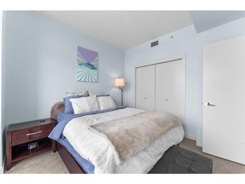 405-788 12 Avenue Sw, Calgary, AB - Indoor Photo Showing Bedroom