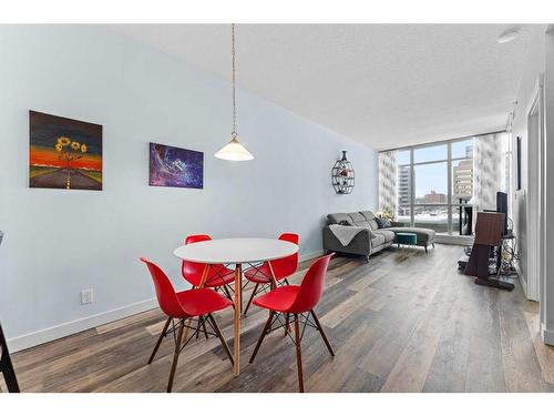 405-788 12 Avenue Sw, Calgary, AB - Indoor