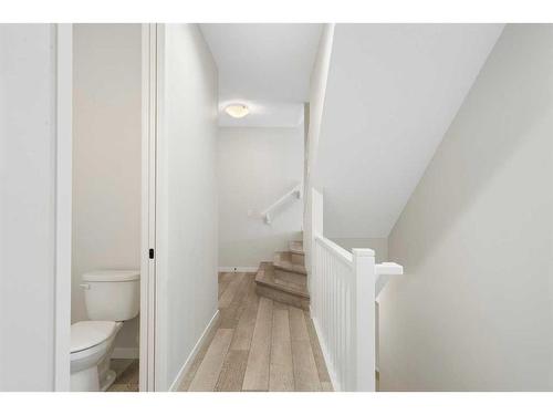 543 Belmont Heath Sw, Calgary, AB - Indoor Photo Showing Bathroom