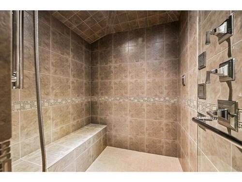 215 Patton Court Sw, Calgary, AB - Indoor Photo Showing Bathroom