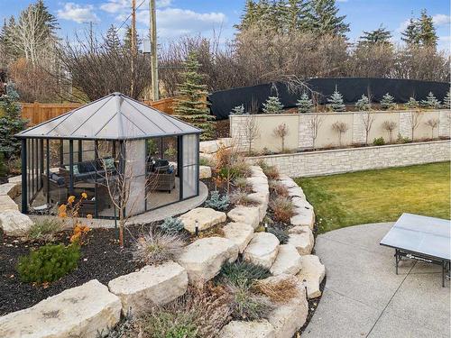 215 Patton Court Sw, Calgary, AB - Outdoor