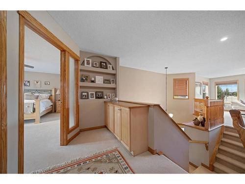 82 Everwillow Close Sw, Calgary, AB - Indoor Photo Showing Other Room