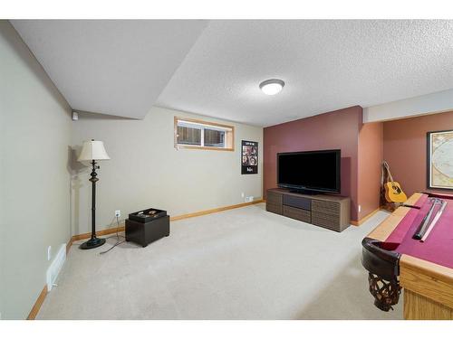 82 Everwillow Close Sw, Calgary, AB - Indoor