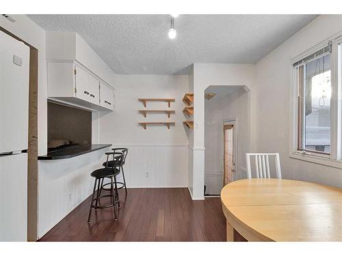 4627 Greenhill Crescent Ne, Calgary, AB - Indoor