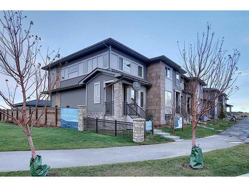 51 Lambeau Lane Se, Airdrie, AB - Outdoor