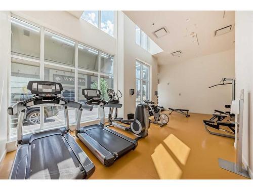 1412-3820 Brentwood Road Nw, Calgary, AB - Indoor Photo Showing Gym Room