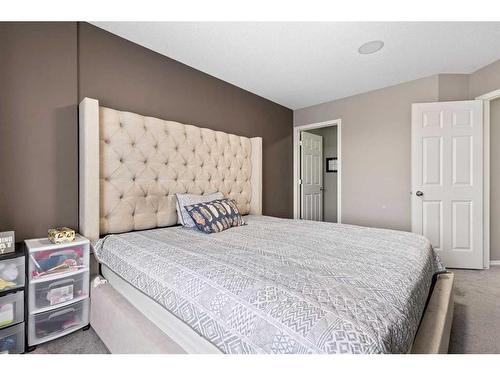 16 Saddlebrook Place Ne, Calgary, AB - Indoor Photo Showing Bedroom