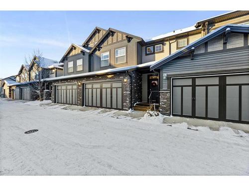 402-110 Coopers Common Sw, Airdrie, AB - Outdoor