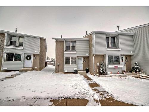 701-700 Allen Street Se, Airdrie, AB - Outdoor With Facade