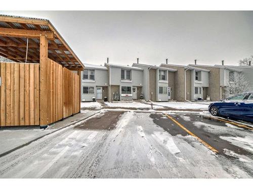 701-700 Allen Street Se, Airdrie, AB - Outdoor