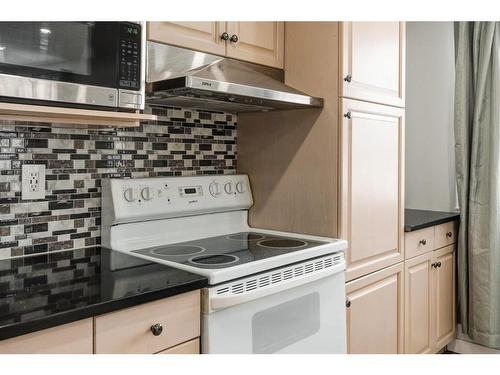 51 Falshire Place Ne, Calgary, AB - Indoor Photo Showing Kitchen