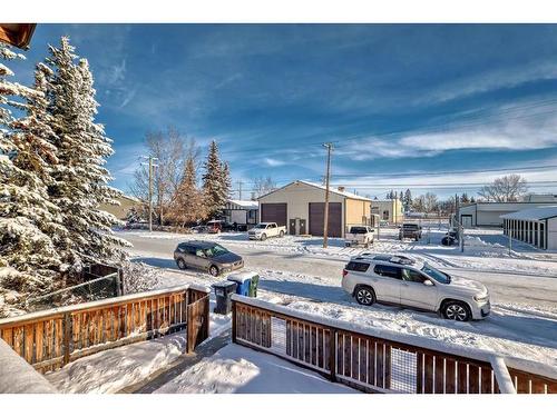 1322 B 20 Street, Didsbury, AB - Outdoor With View