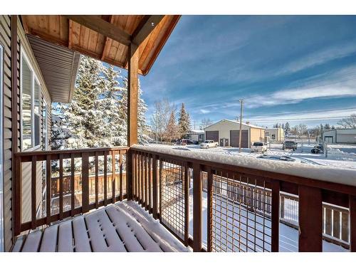 1322 B 20 Street, Didsbury, AB - Outdoor With Balcony With Exterior