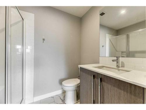 1109-111 Wolf Creek Drive, Calgary, AB - Indoor Photo Showing Bathroom