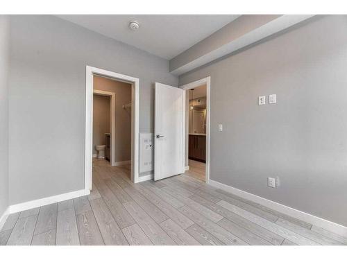 1109-111 Wolf Creek Drive, Calgary, AB - Indoor Photo Showing Other Room