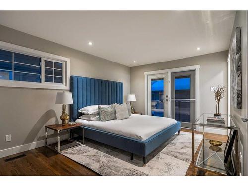 1023 Lake Bonavista Drive Se, Calgary, AB - Indoor Photo Showing Bedroom