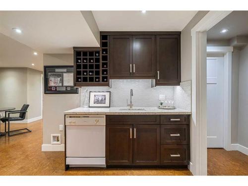 1023 Lake Bonavista Drive Se, Calgary, AB - Indoor Photo Showing Kitchen