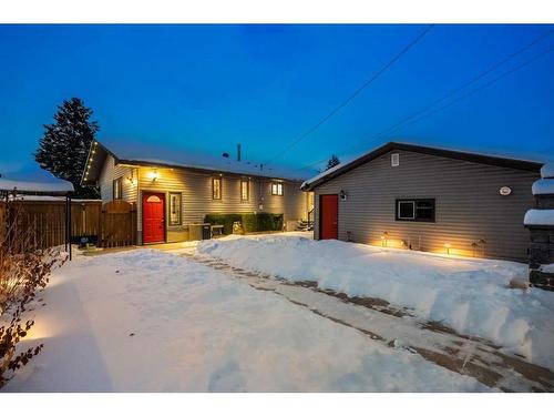 1023 Lake Bonavista Drive Se, Calgary, AB - Outdoor