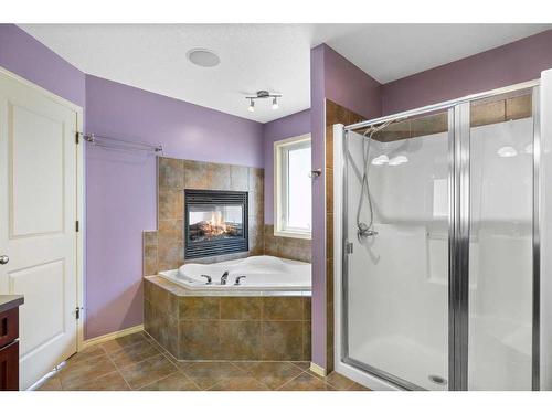 128 Tuscany Ravine Terrace Nw, Calgary, AB - Indoor Photo Showing Bathroom