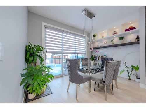 222 12 Avenue Ne, Calgary, AB - Indoor Photo Showing Dining Room