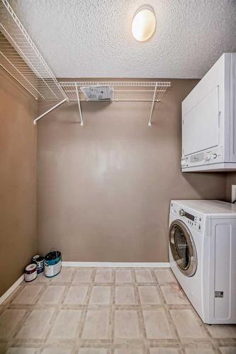 2216-2518 Fish Creek Boulevard Sw, Calgary, AB - Indoor Photo Showing Laundry Room