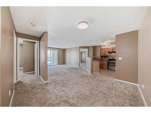 2216-2518 Fish Creek Boulevard Sw, Calgary, AB - Indoor Photo Showing Other Room