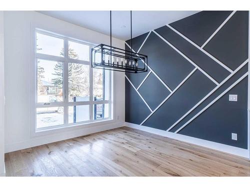 2520 16 Street Sw, Calgary, AB - Indoor Photo Showing Other Room