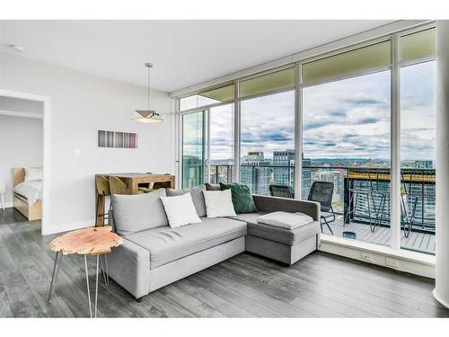 3509-1122 3 Street Se, Calgary, AB - Indoor Photo Showing Living Room