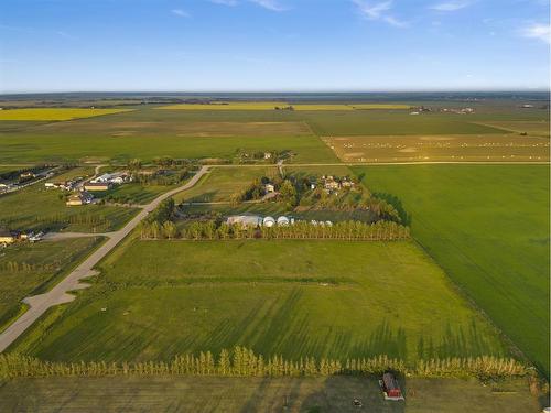 275071 Northglen Way, Rural Rocky View County, AB 