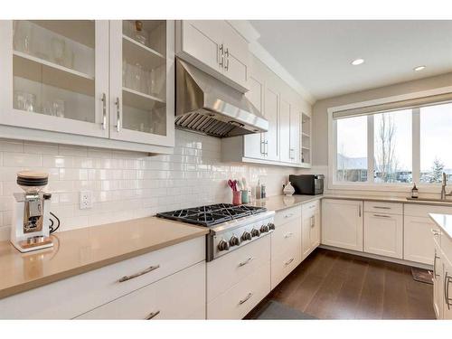 466 Brookside Court, Rural Rocky View County, AB - Indoor Photo Showing Kitchen With Upgraded Kitchen