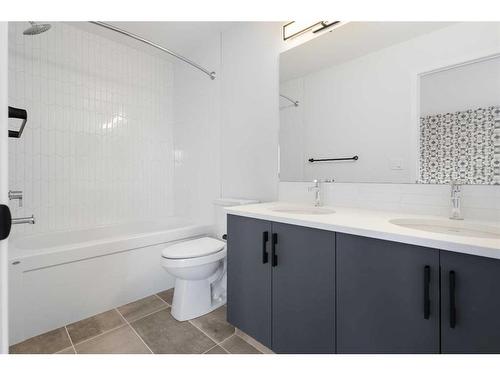 59 Edith Terrace Nw, Calgary, AB - Indoor Photo Showing Bathroom