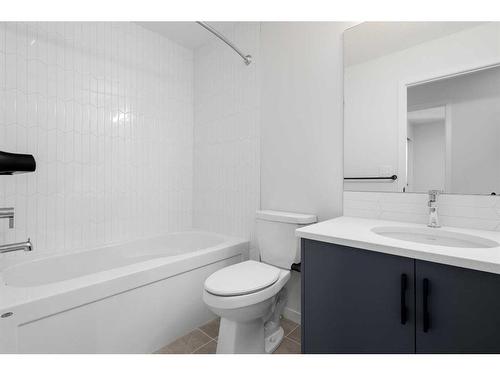 59 Edith Terrace Nw, Calgary, AB - Indoor Photo Showing Bathroom