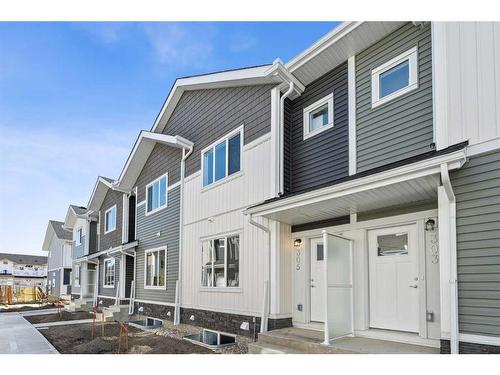 305-137 Red Embers Link Ne, Calgary, AB - Outdoor