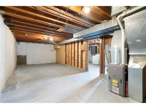 221 Frederick Avenue West, Standard, AB - Indoor Photo Showing Basement