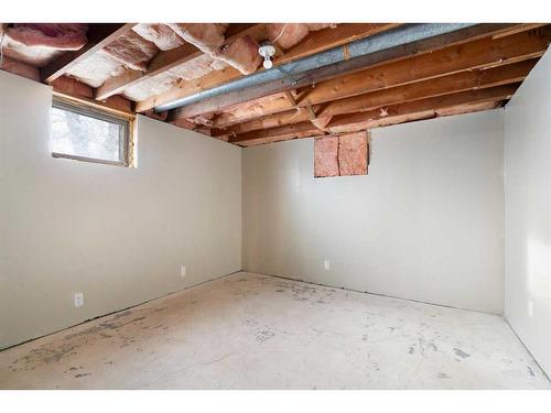 221 Frederick Avenue West, Standard, AB - Indoor Photo Showing Basement