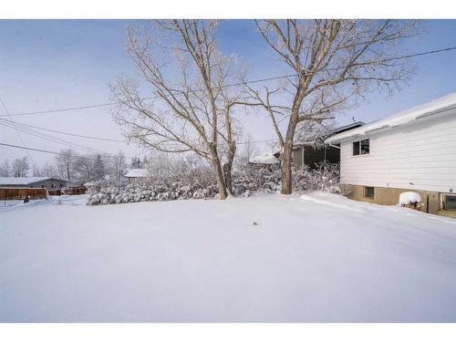 221 Frederick Avenue West, Standard, AB - Outdoor