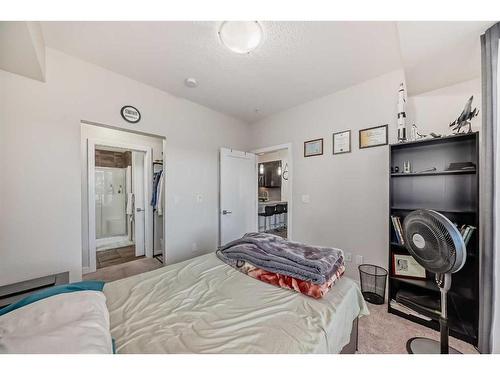 103-300 Auburn Meadows Manor Se, Calgary, AB - Indoor Photo Showing Bedroom