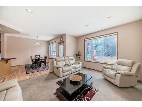 261 Tuscany Ridge Heights Nw, Calgary, AB - Indoor Photo Showing Living Room