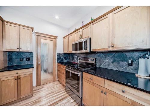 261 Tuscany Ridge Heights Nw, Calgary, AB - Indoor Photo Showing Kitchen