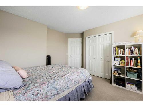 224 Silverado Range Heights Sw, Calgary, AB - Indoor Photo Showing Bedroom