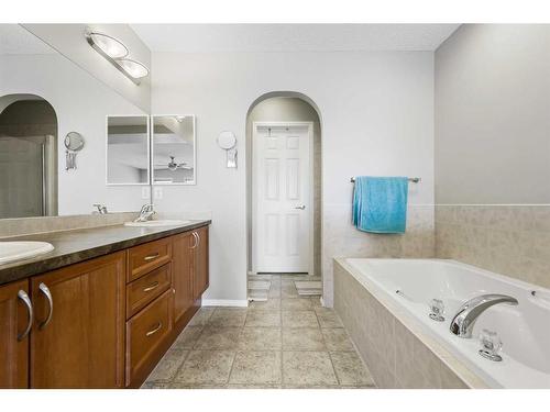 224 Silverado Range Heights Sw, Calgary, AB - Indoor Photo Showing Bathroom