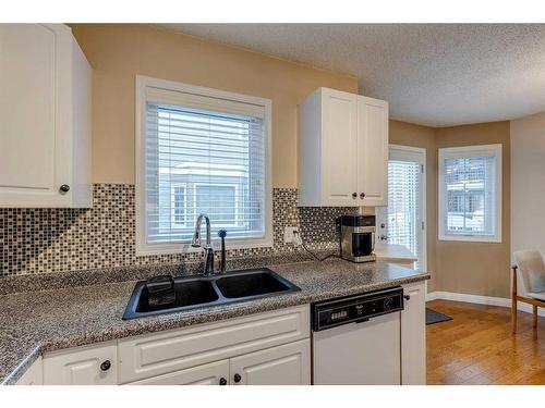 1-533 14 Avenue Sw, Calgary, AB - Indoor Photo Showing Kitchen With Double Sink